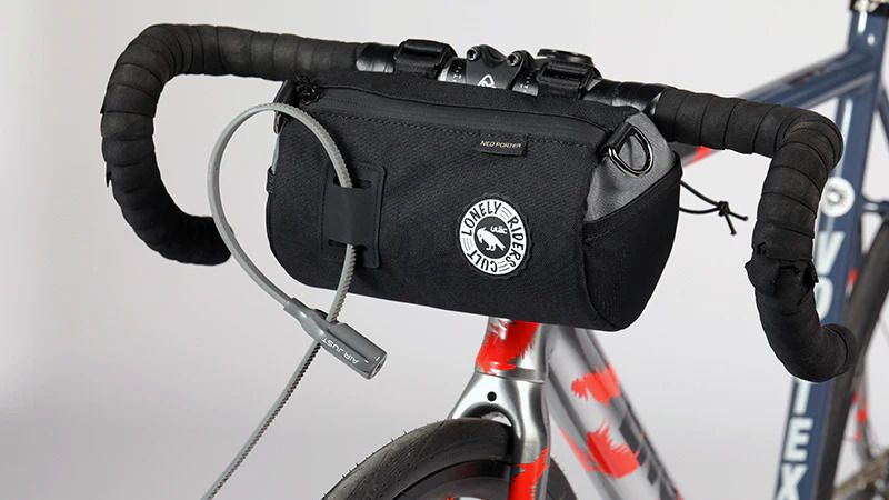 ULAC Handlebar Roll Bag 2.7L with Carabiner - Mangata Sport - ULAC Swim Bike Run Triathlon